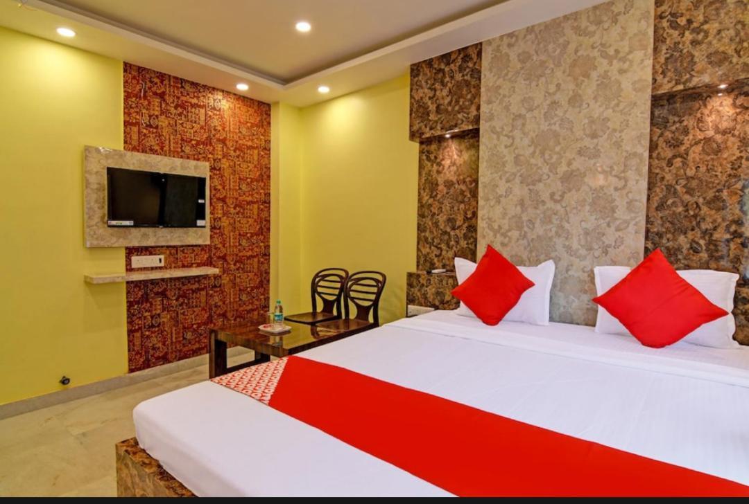 Hotel Divine Chariot Калькутта Экстерьер фото