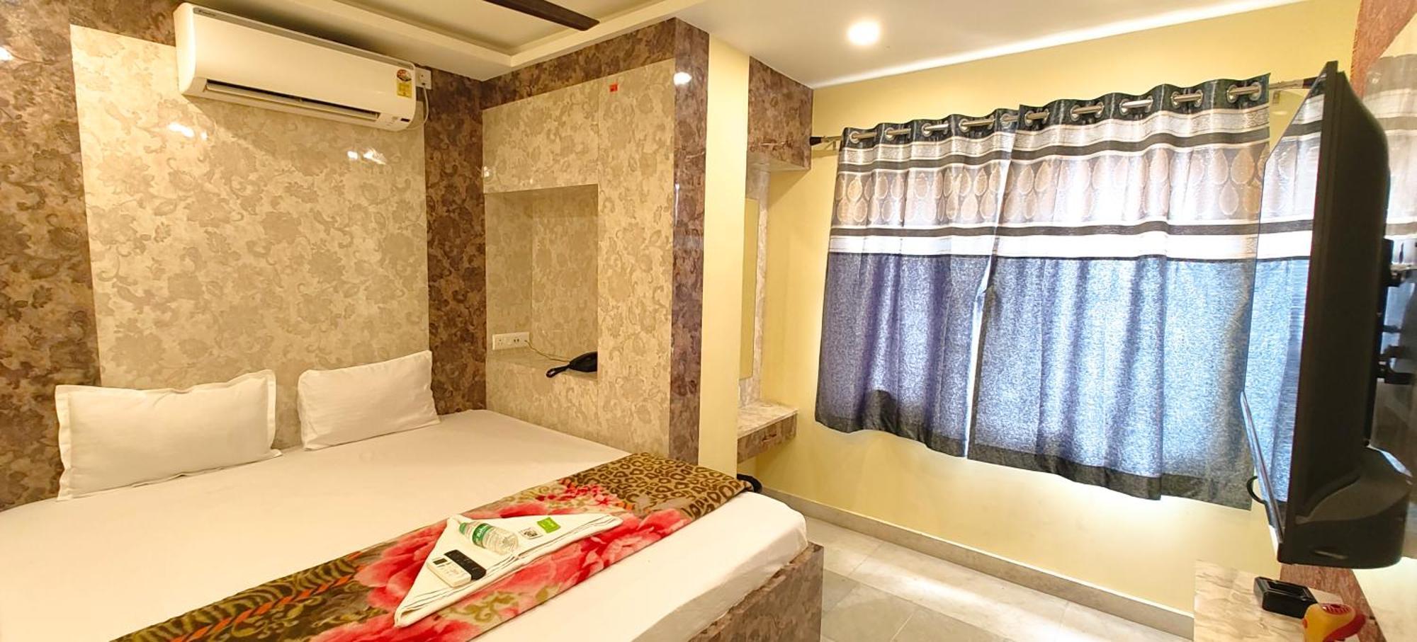 Hotel Divine Chariot Калькутта Экстерьер фото